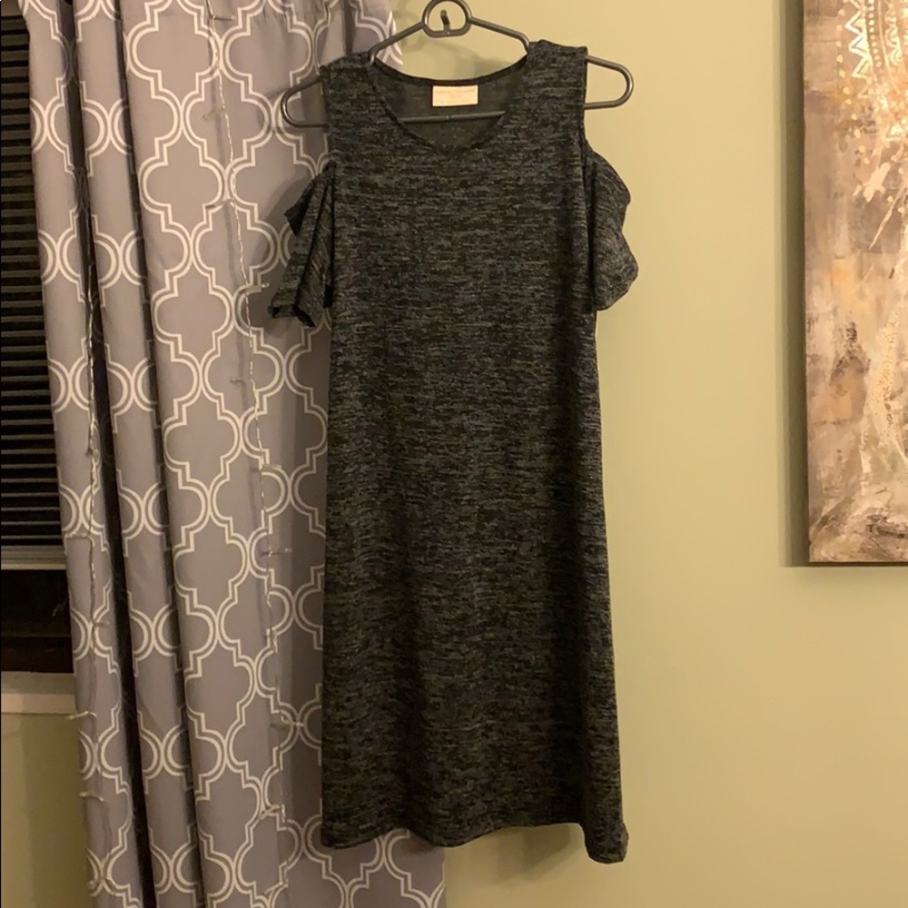 Casual sleeveless dress